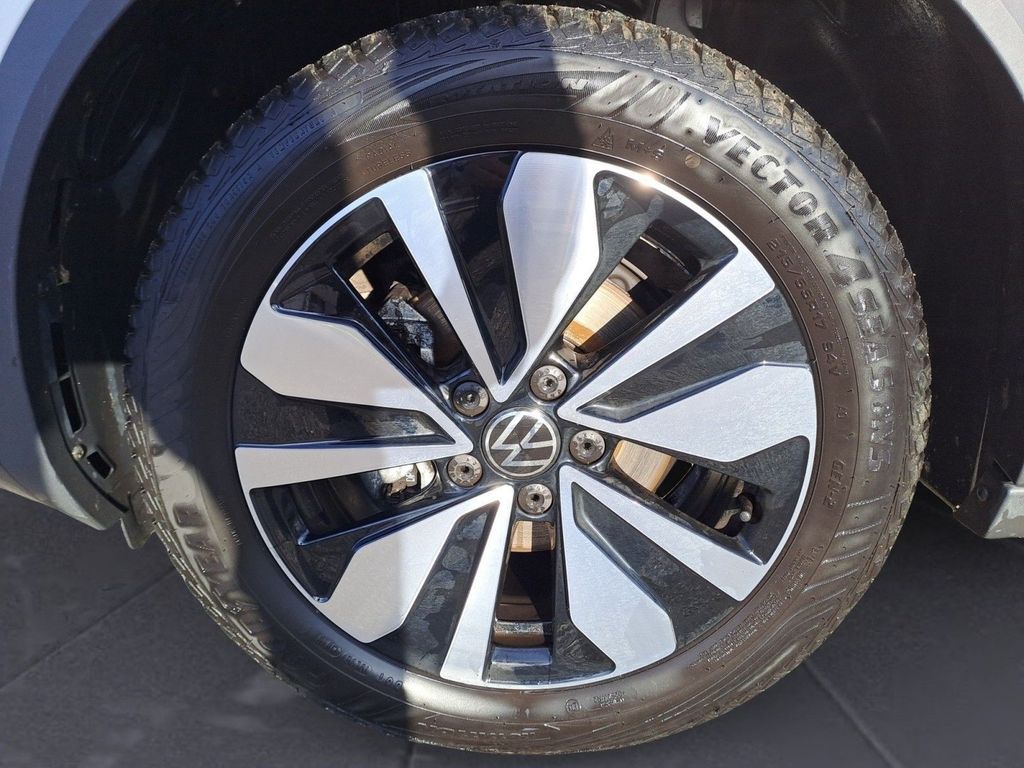 Volkswagen T-Roc 2025