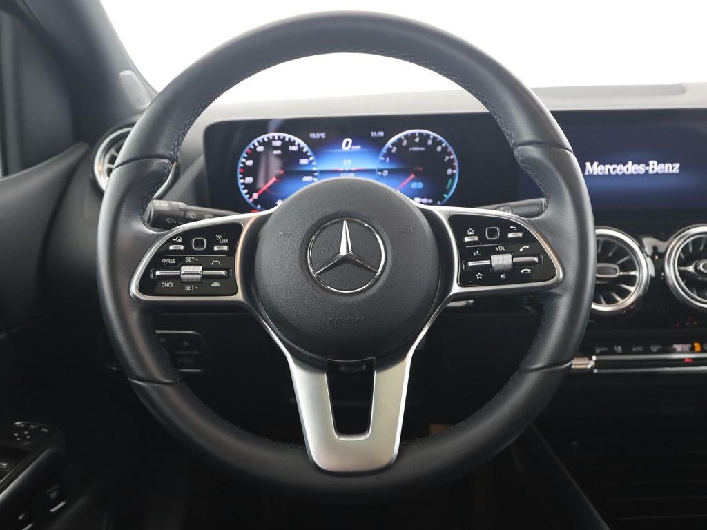 Mercedes-Benz B 250 2022