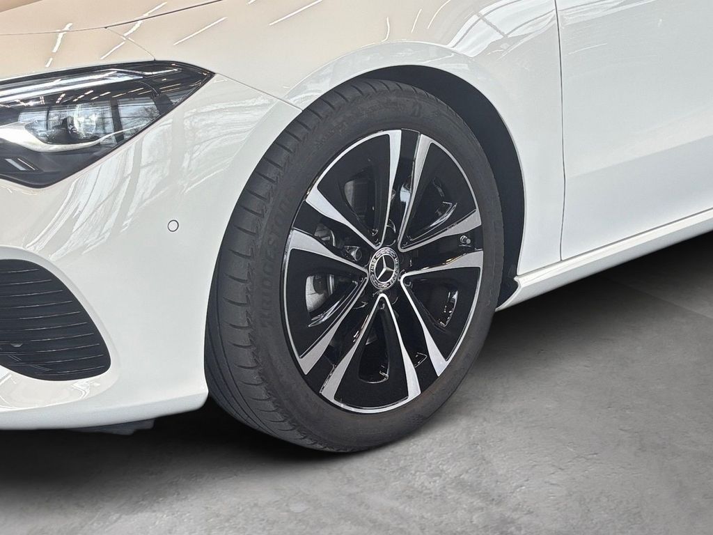 Mercedes-Benz CLA 180 2024