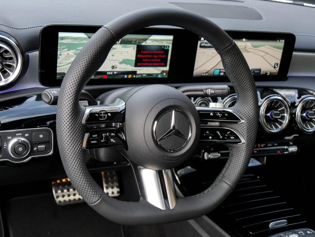 Mercedes-Benz CLA 180 2026