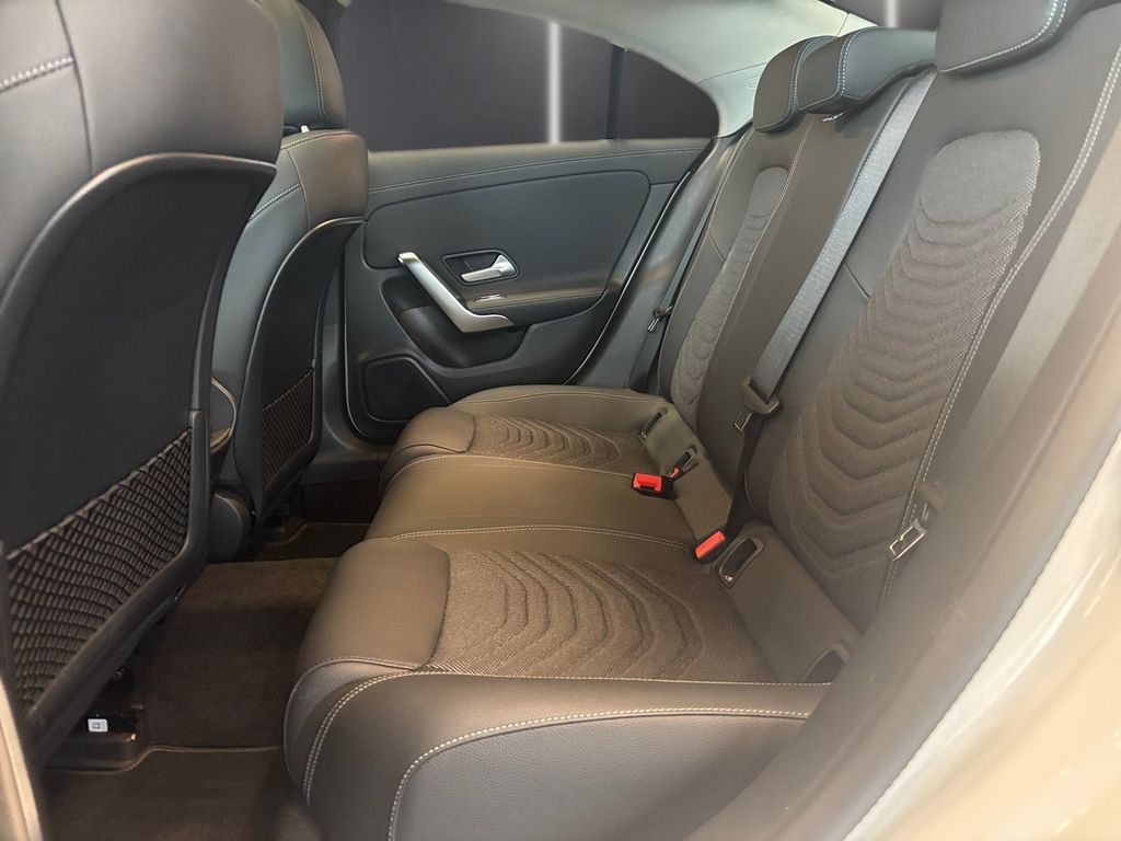 Mercedes-Benz CLA 180 2024