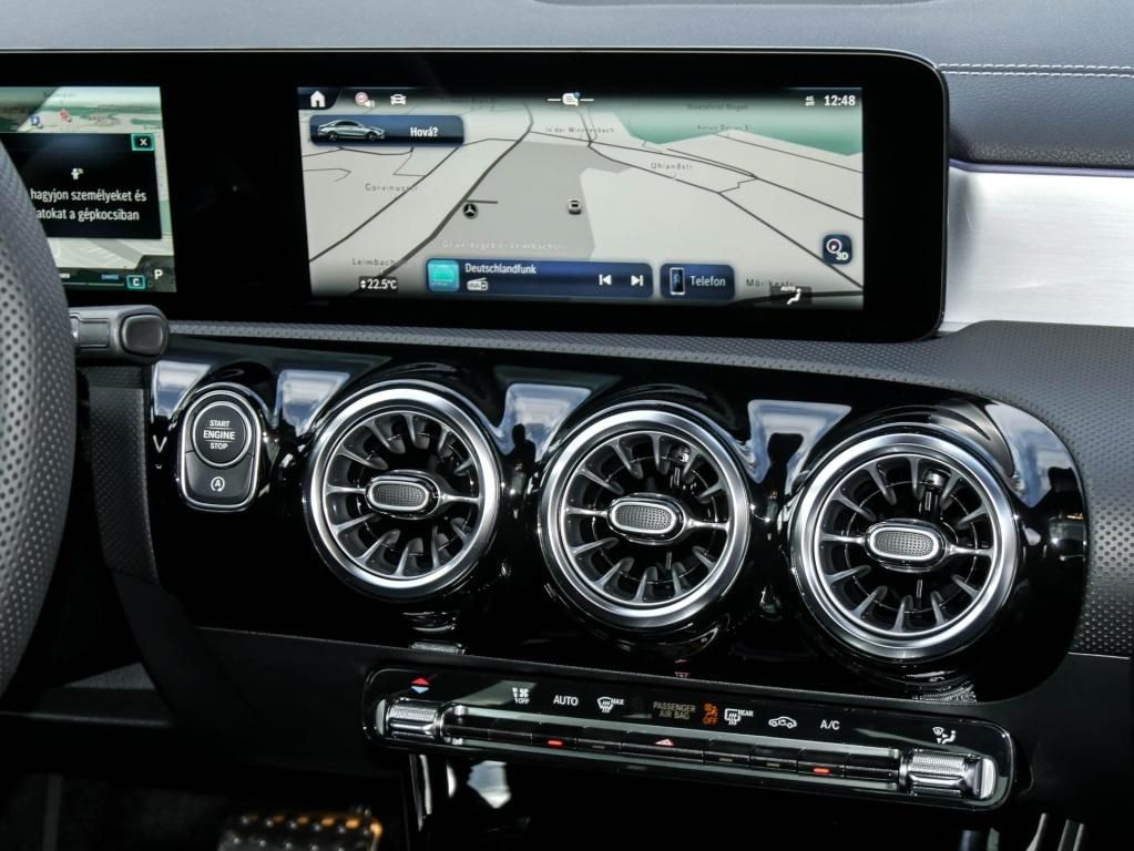 Mercedes-Benz CLA 180 2026