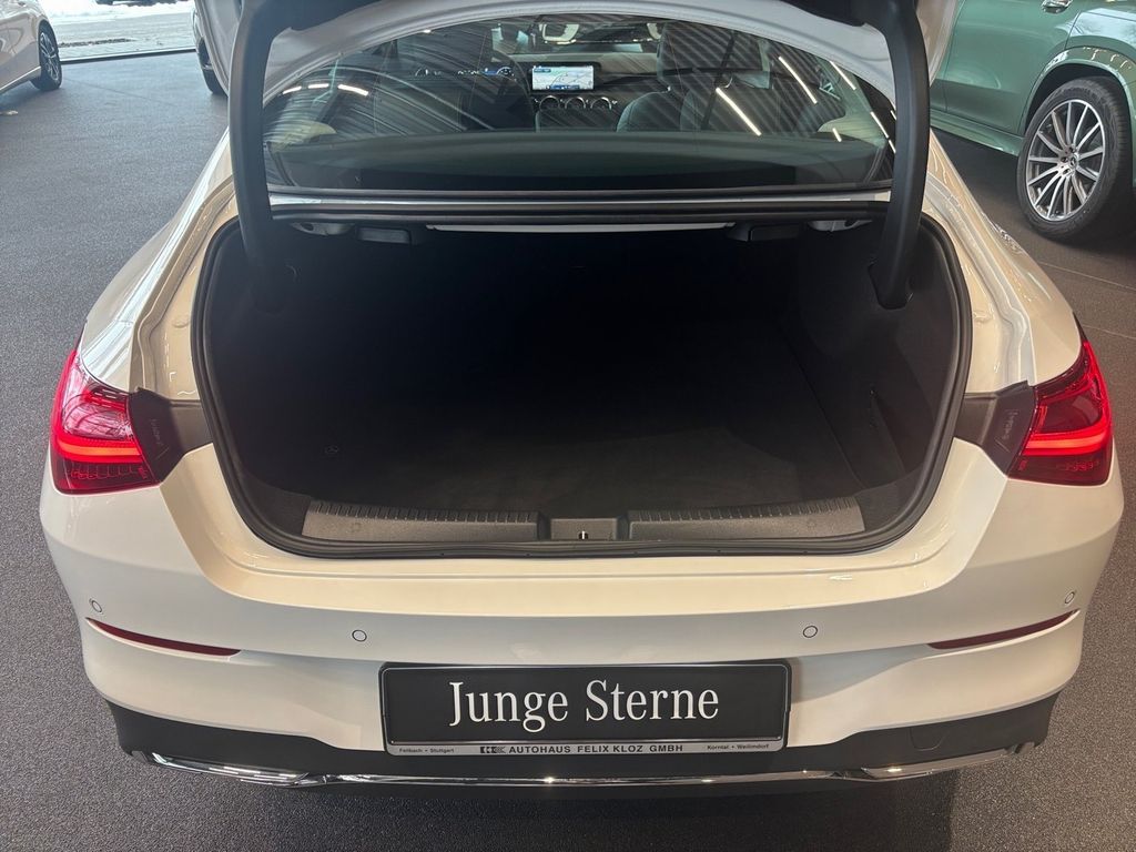 Mercedes-Benz CLA 180 2024