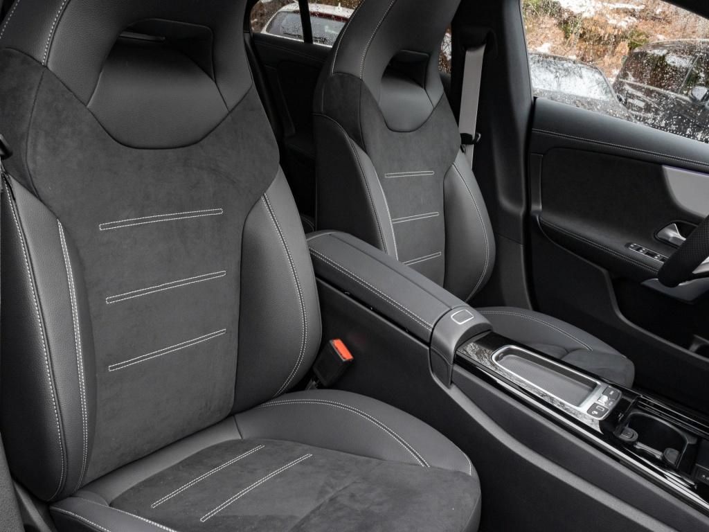 Mercedes-Benz CLA 180 2026