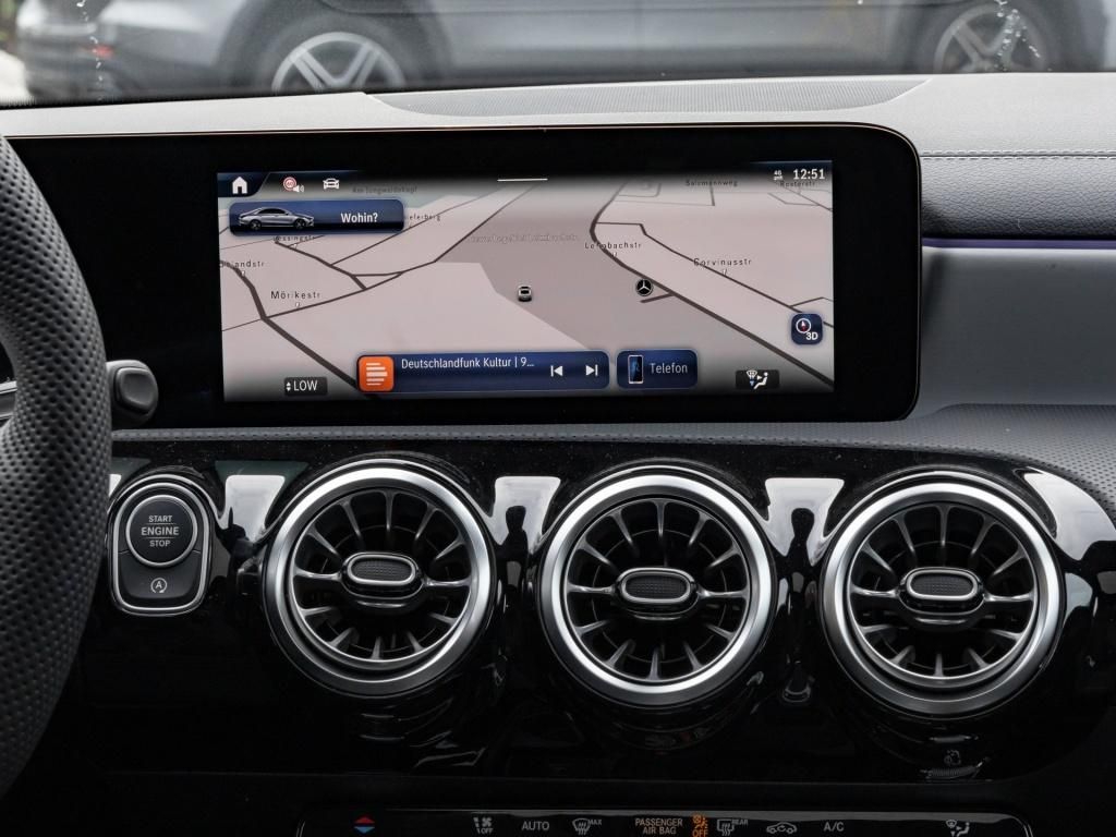 Mercedes-Benz CLA 180 2026