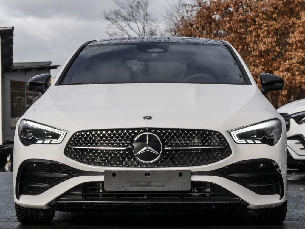 Mercedes-Benz CLA 180 2026