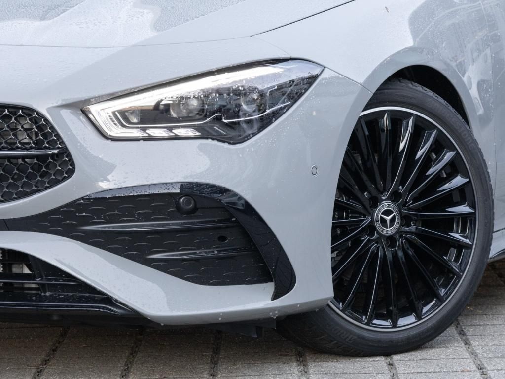 Mercedes-Benz CLA 180 2026