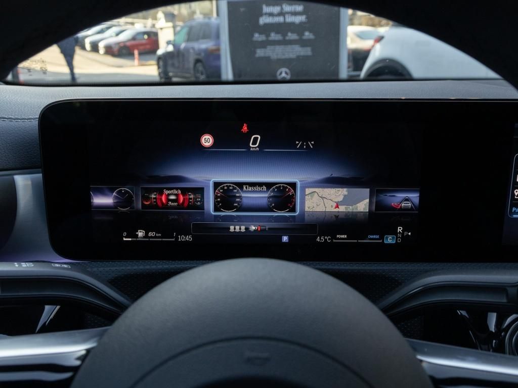 Mercedes-Benz CLA 180 2026