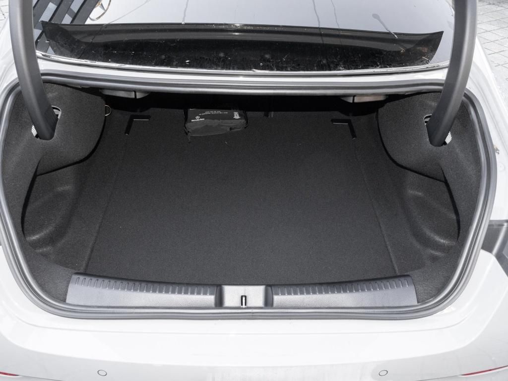 Mercedes-Benz CLA 180 2026