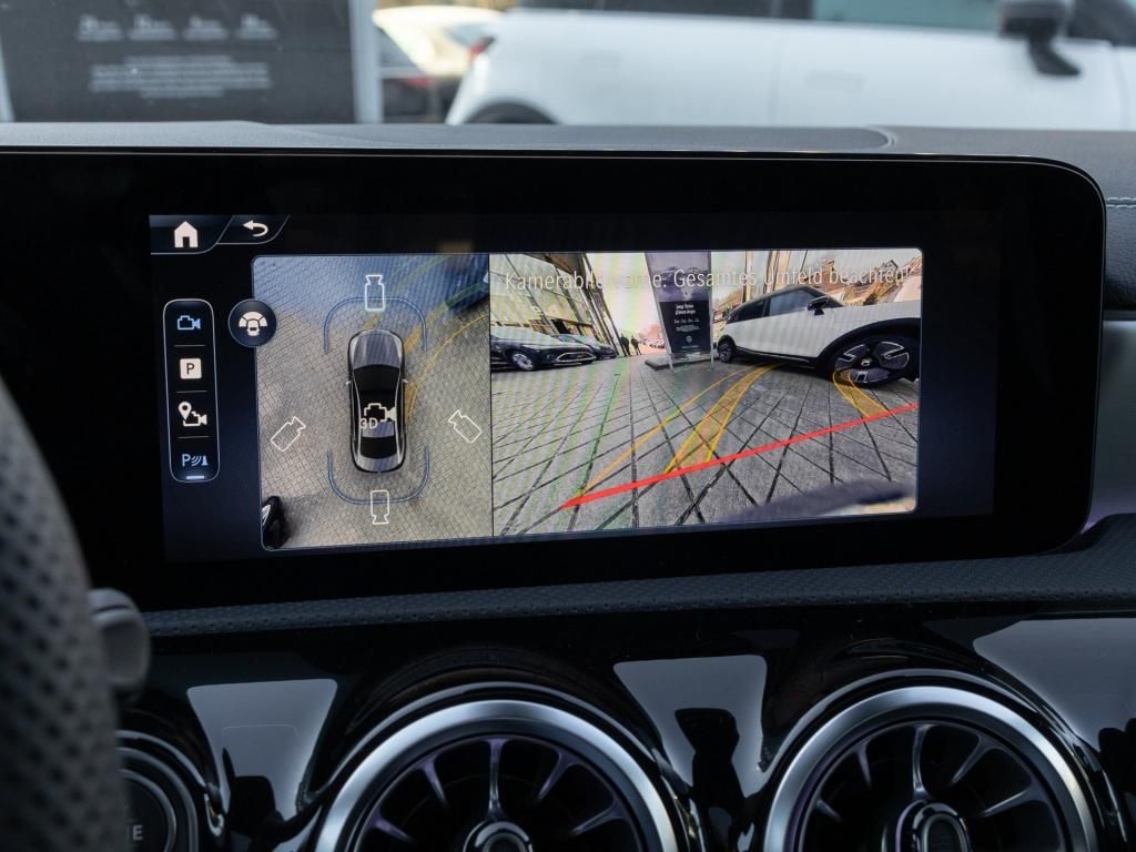 Mercedes-Benz CLA 180 2026