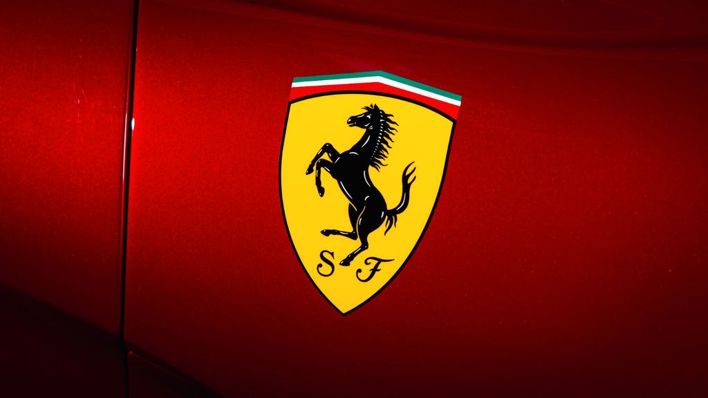 Ferrari 812 2023