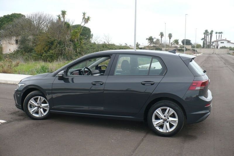 Volkswagen Golf 2022