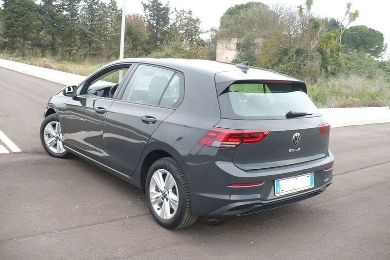 Volkswagen Golf 2022