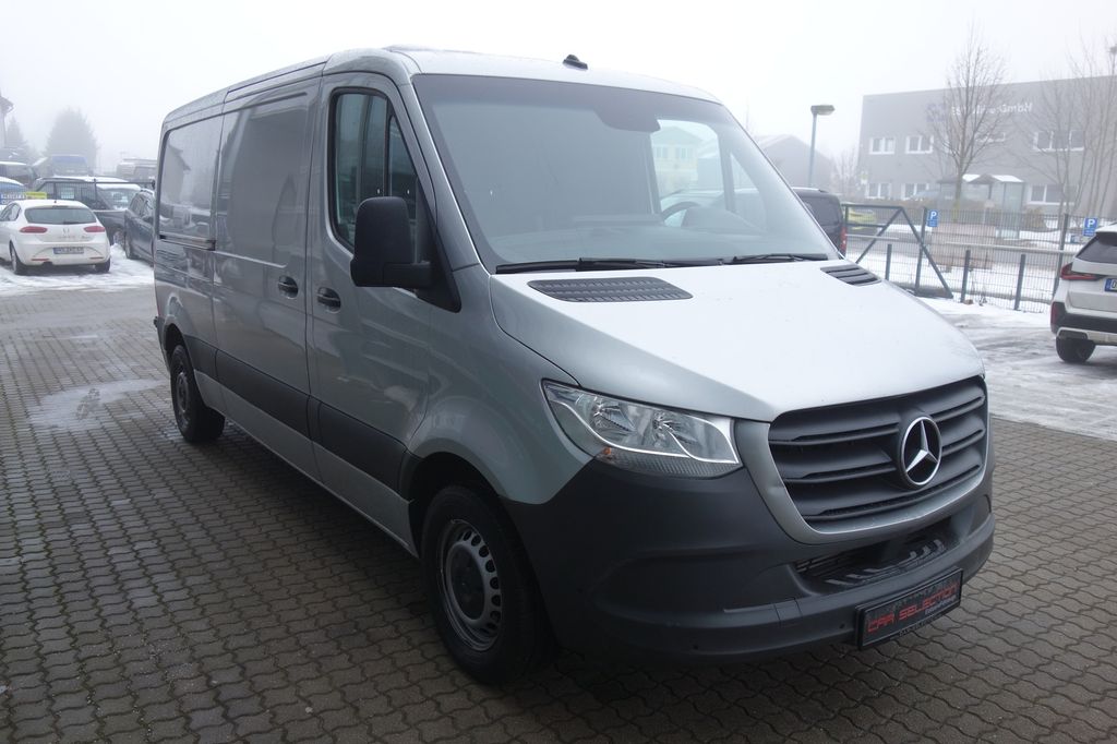 Mercedes-Benz 2020