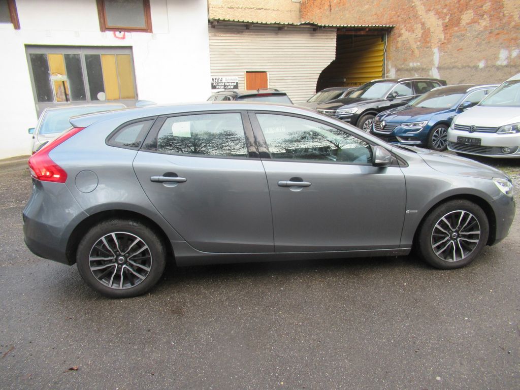 Volvo V40 2017