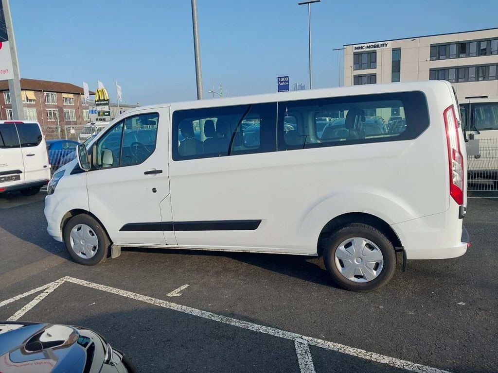 Ford Tourneo Custom 2022