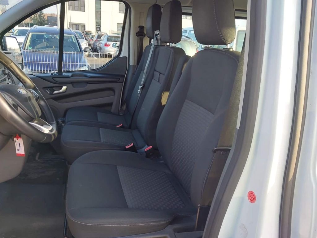 Ford Tourneo Custom 2022