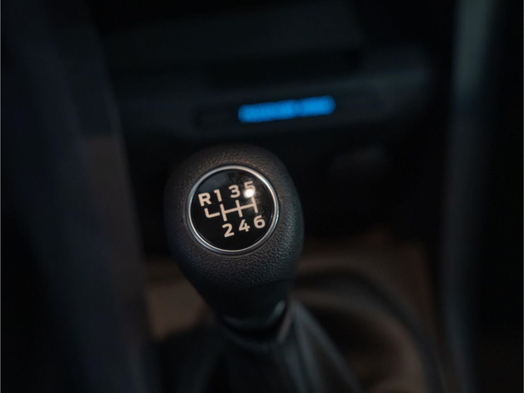 Ford Transit Courier 2025