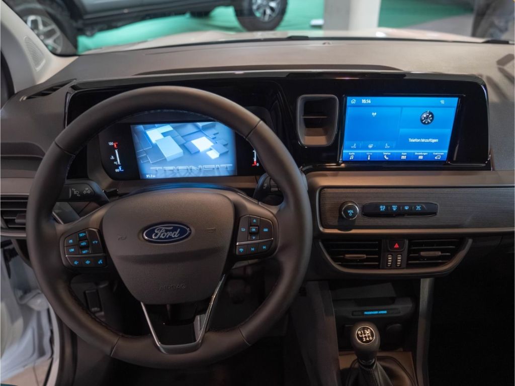 Ford Transit Courier 2025