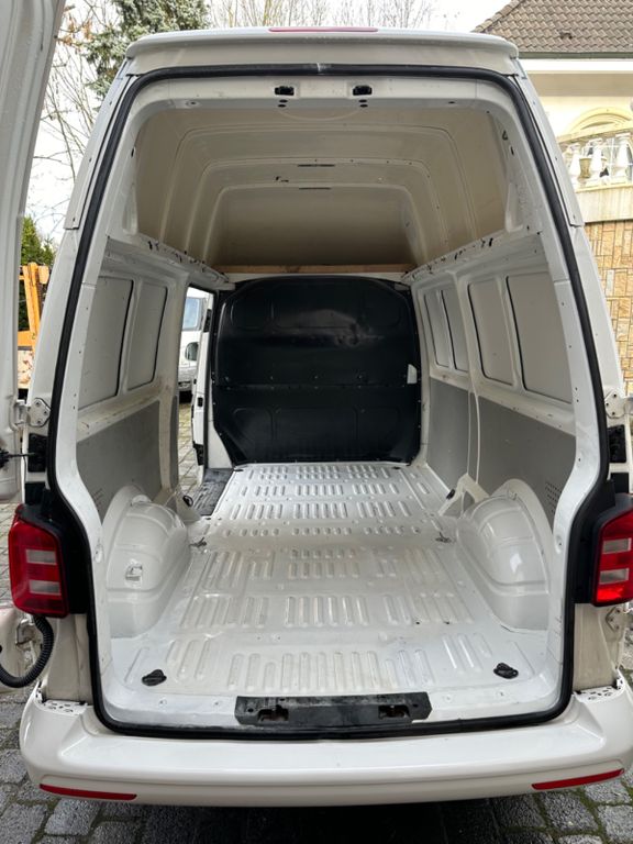 Volkswagen T6 Transporter 2016