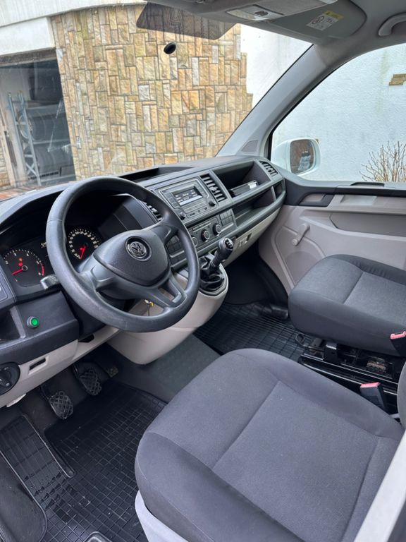 Volkswagen T6 Transporter 2016