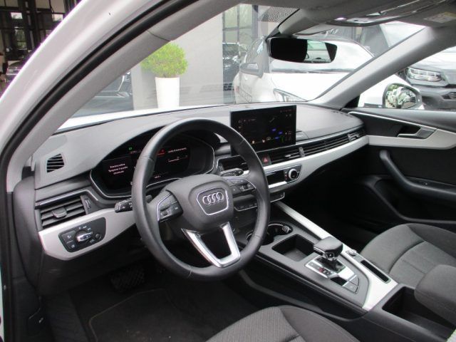 Audi A4 2023