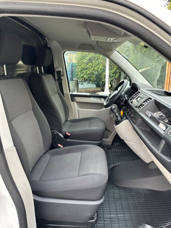 Volkswagen T6 Transporter 2016