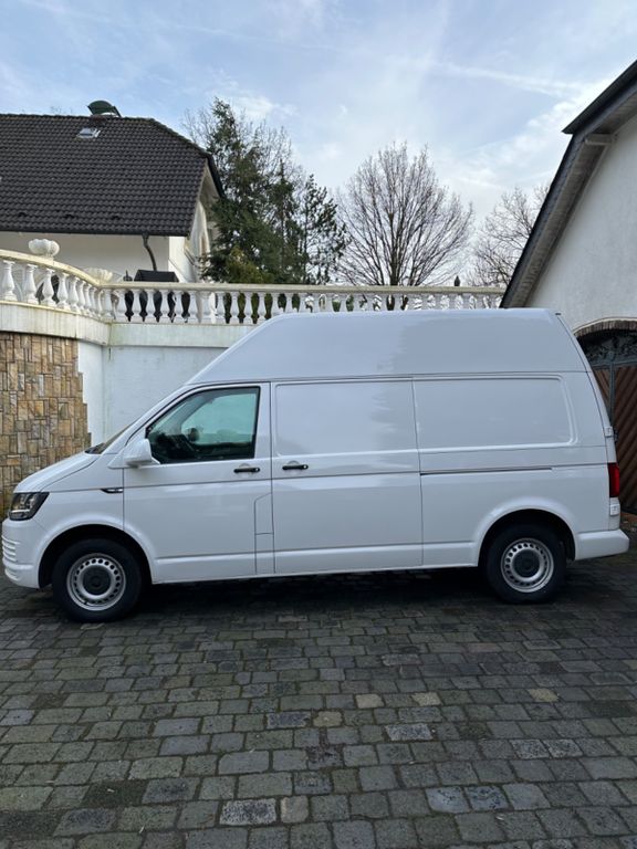 Volkswagen T6 Transporter 2016