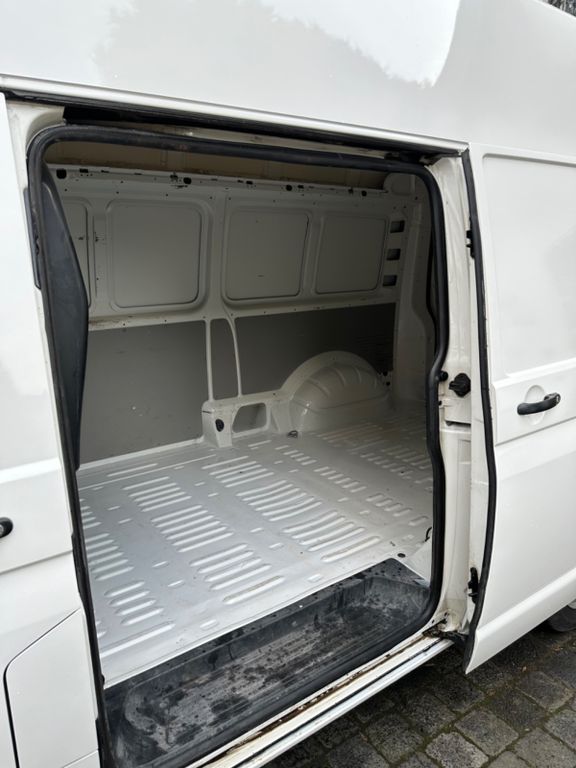 Volkswagen T6 Transporter 2016