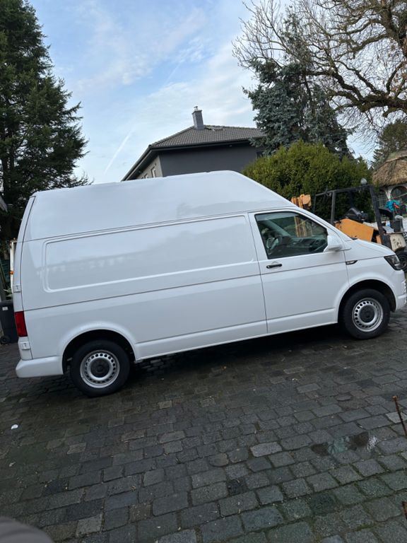 Volkswagen T6 Transporter 2016