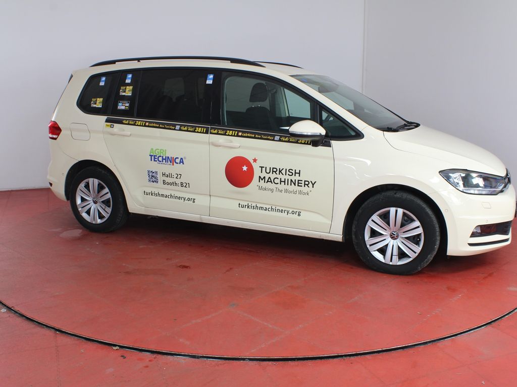 Volkswagen Touran 2024