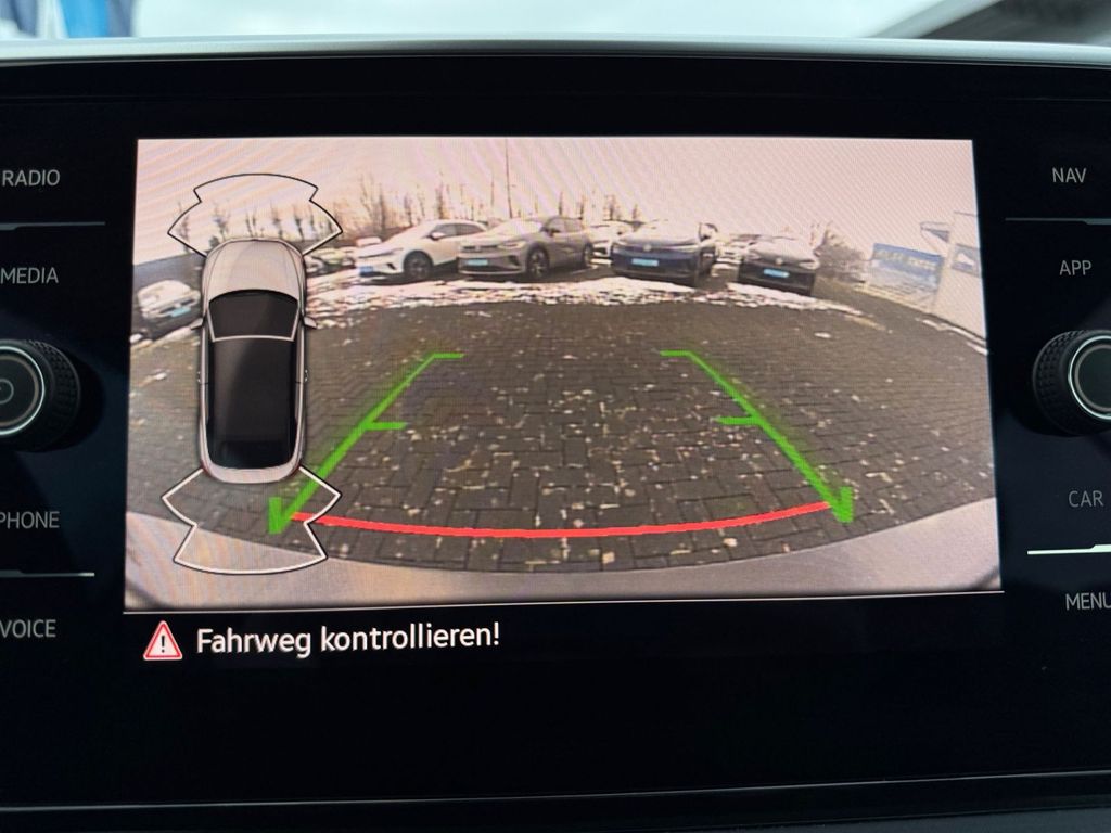 Volkswagen T-Roc 2024