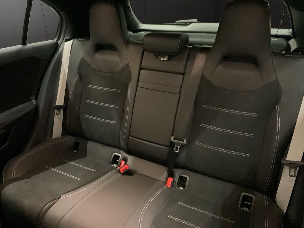 Mercedes-Benz A 200 2025