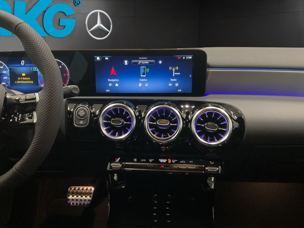 Mercedes-Benz A 200 2025