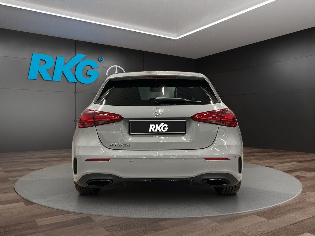 Mercedes-Benz A 200 2025