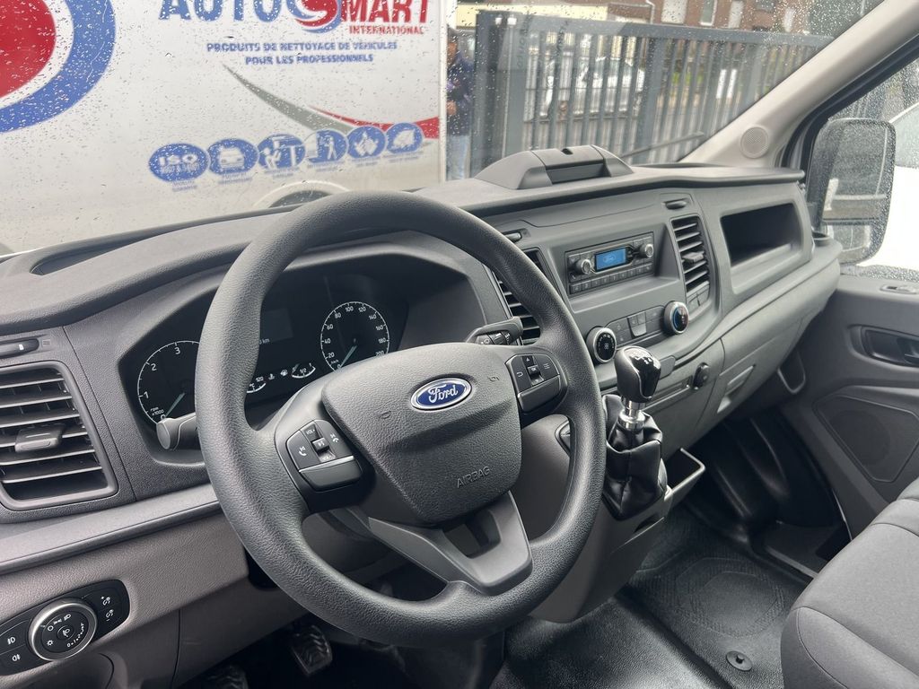 Ford Transit 2025