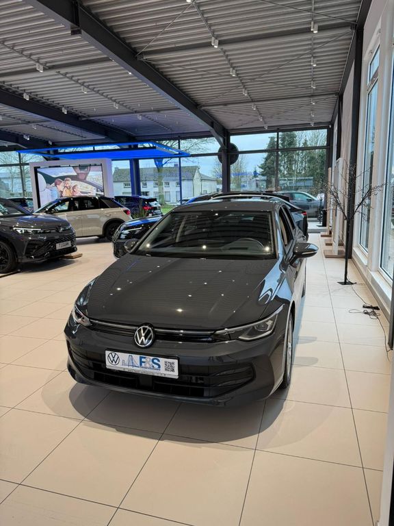 Volkswagen Golf 2025