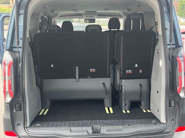 Ford Tourneo Custom 2025
