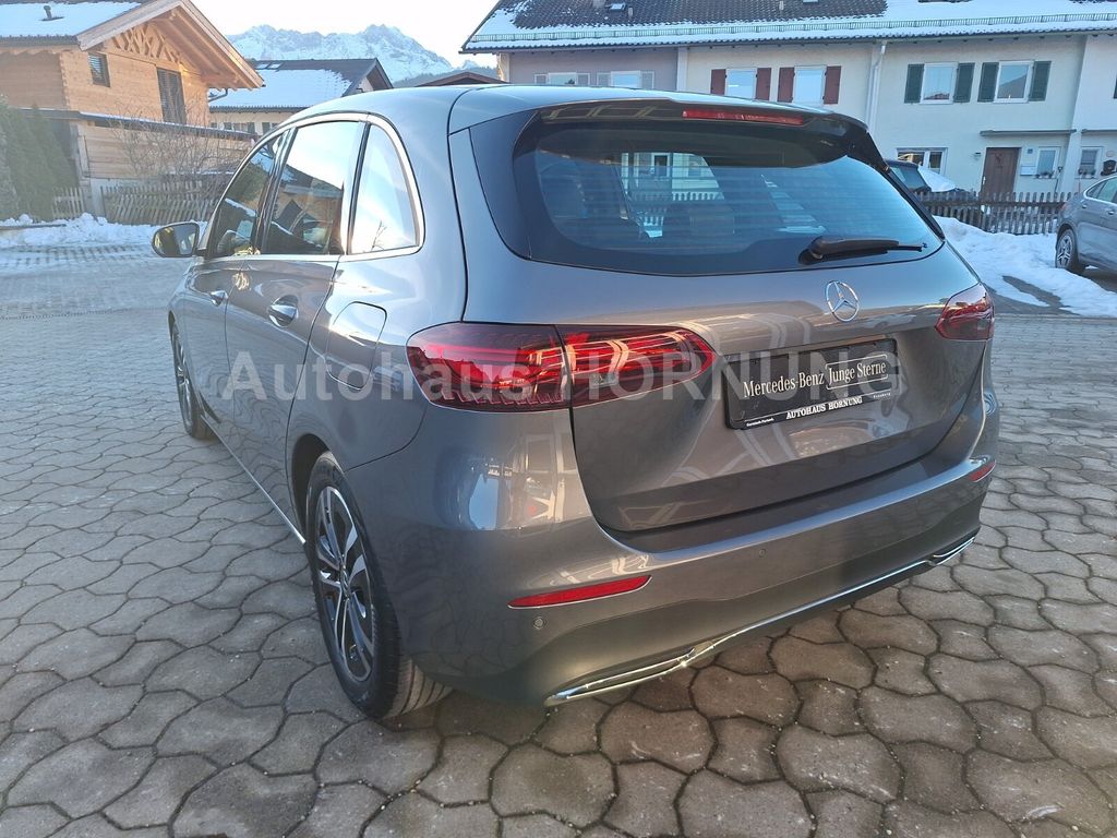 Mercedes-Benz B 200 2024