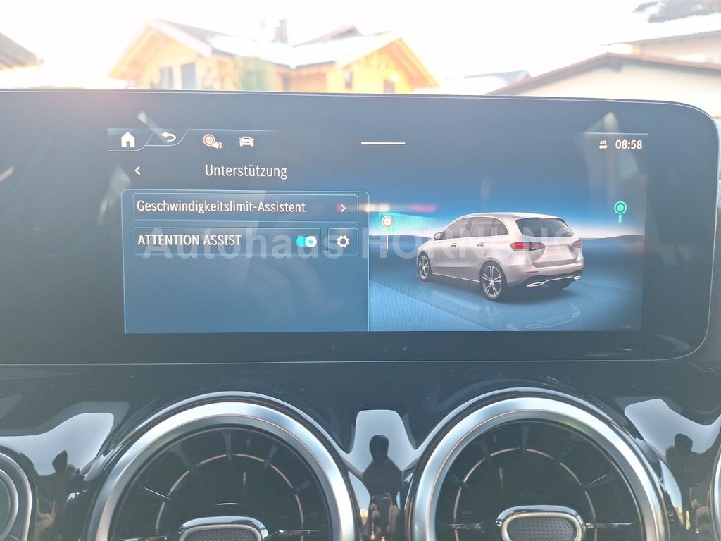 Mercedes-Benz B 200 2024