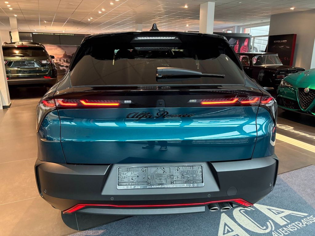 Alfa Romeo Junior 2025