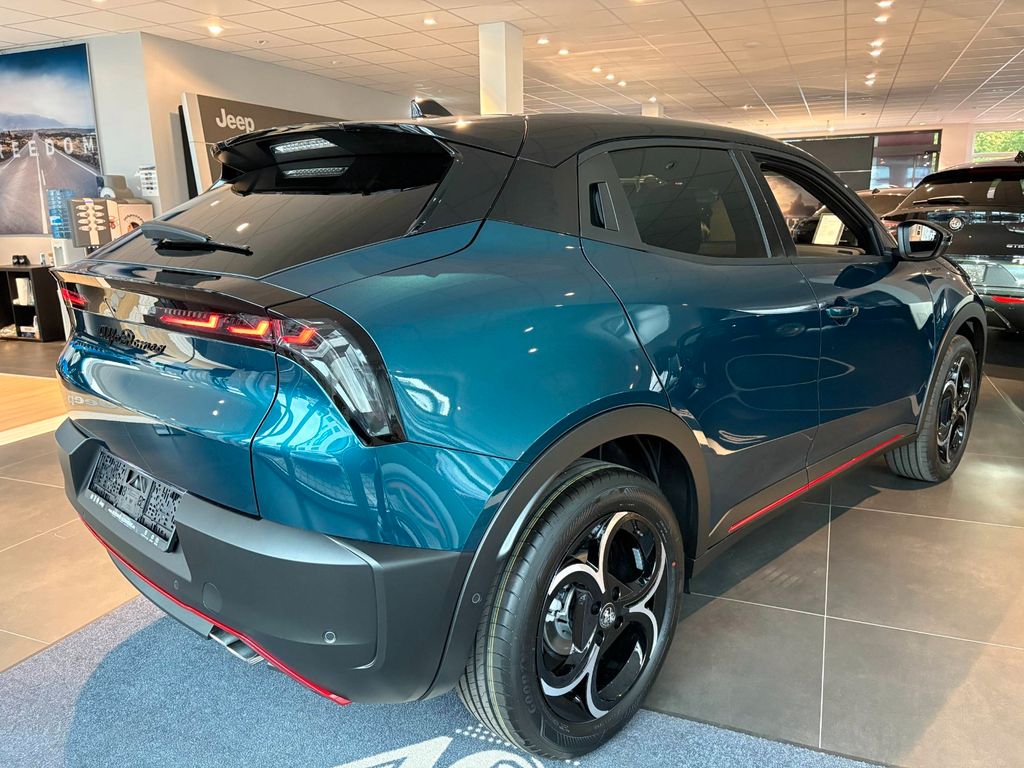 Alfa Romeo Junior 2025