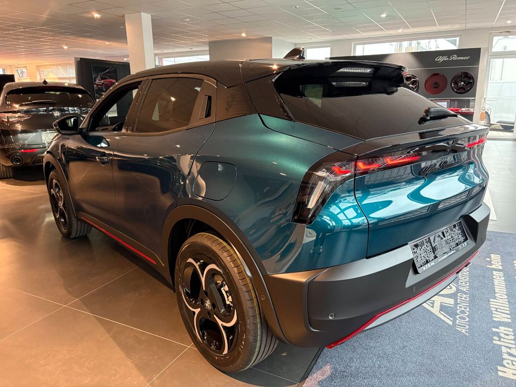 Alfa Romeo Junior 2025