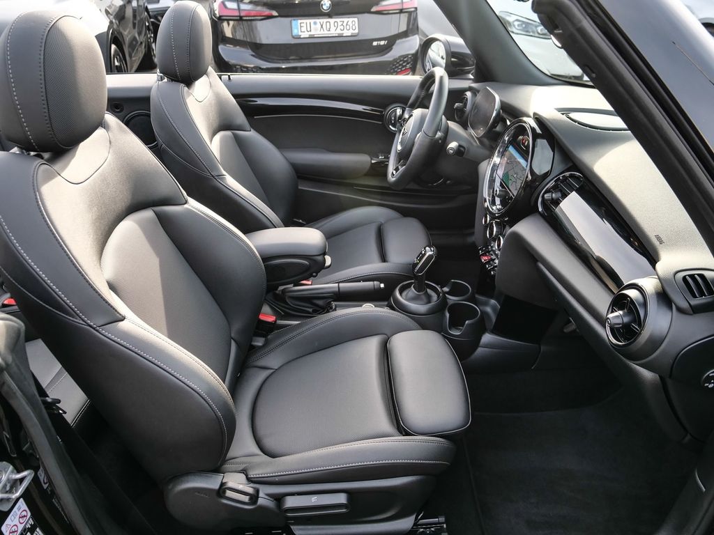 MINI Cooper Cabrio 2023