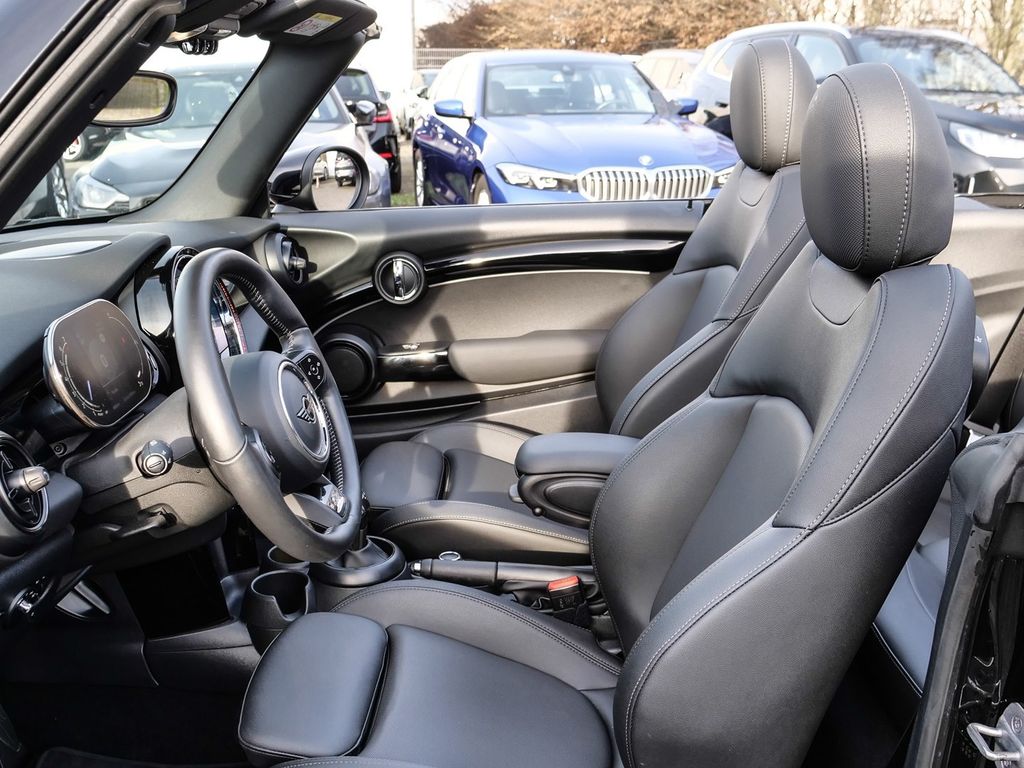 MINI Cooper Cabrio 2023