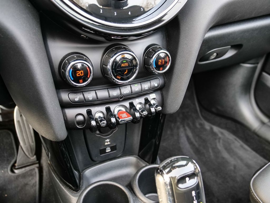 MINI Cooper Cabrio 2023