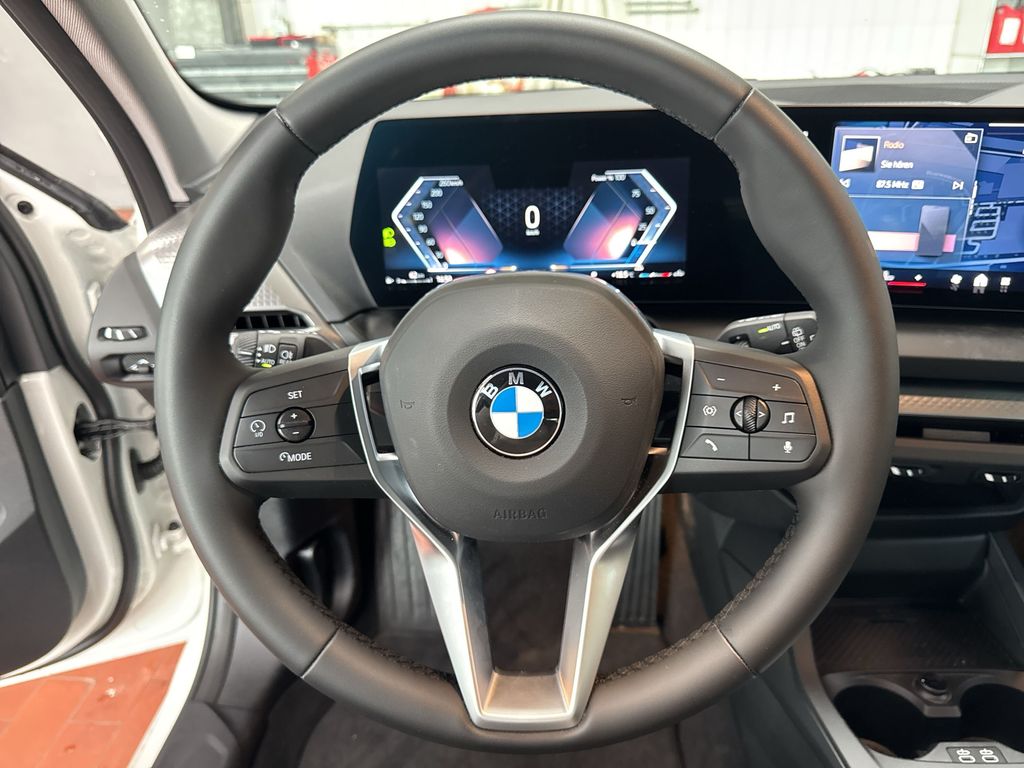 BMW 116 2025