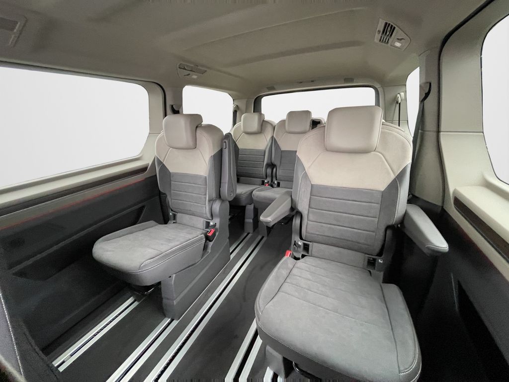Volkswagen T7 Multivan 2025