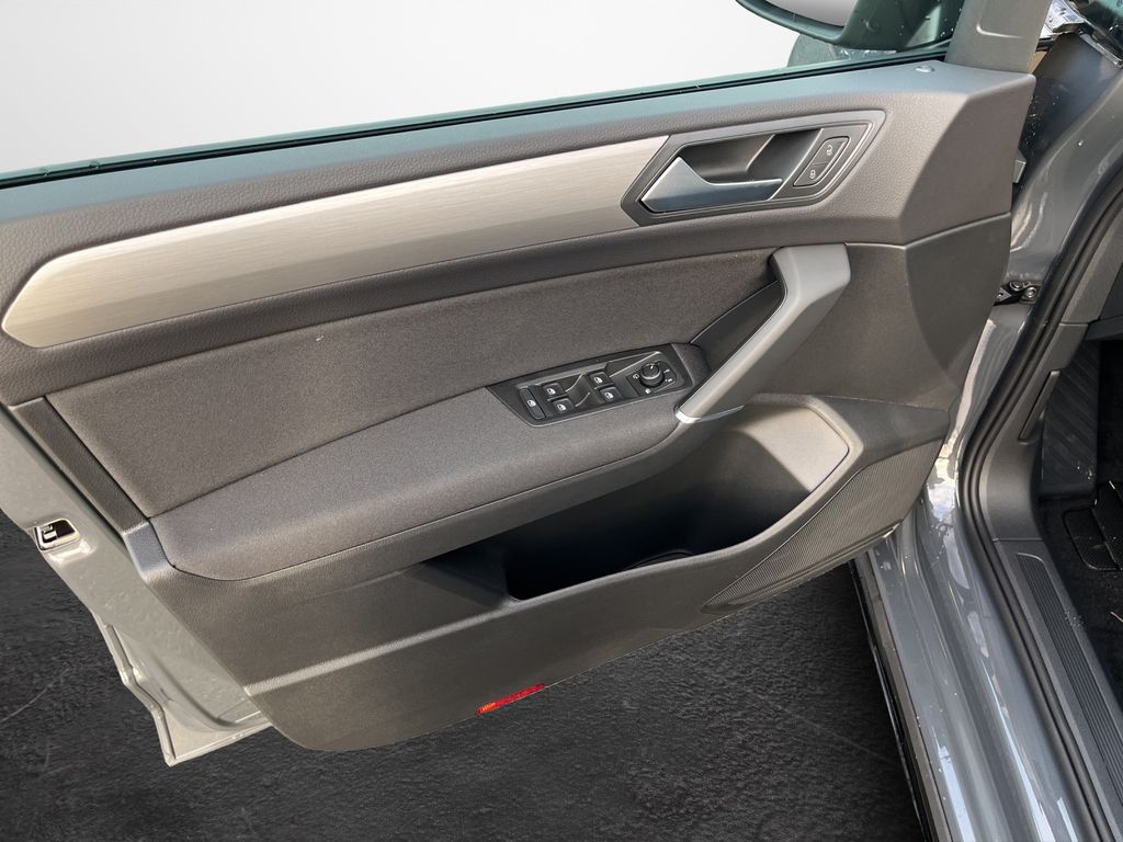 Volkswagen Touran 2025