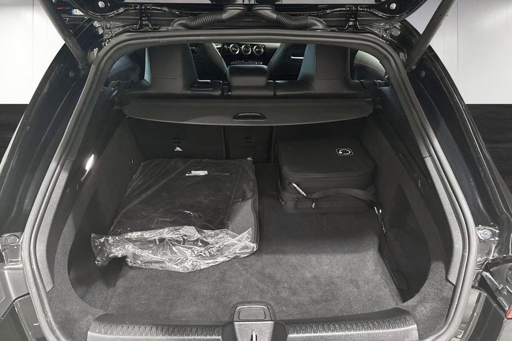 Mercedes-Benz CLA 250 2023